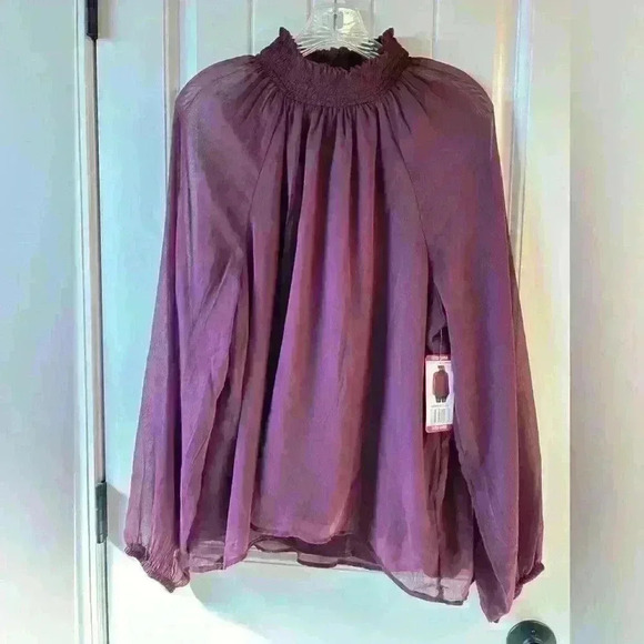 NWT Joie burgundy smocked blouse - Picture 4 of 8